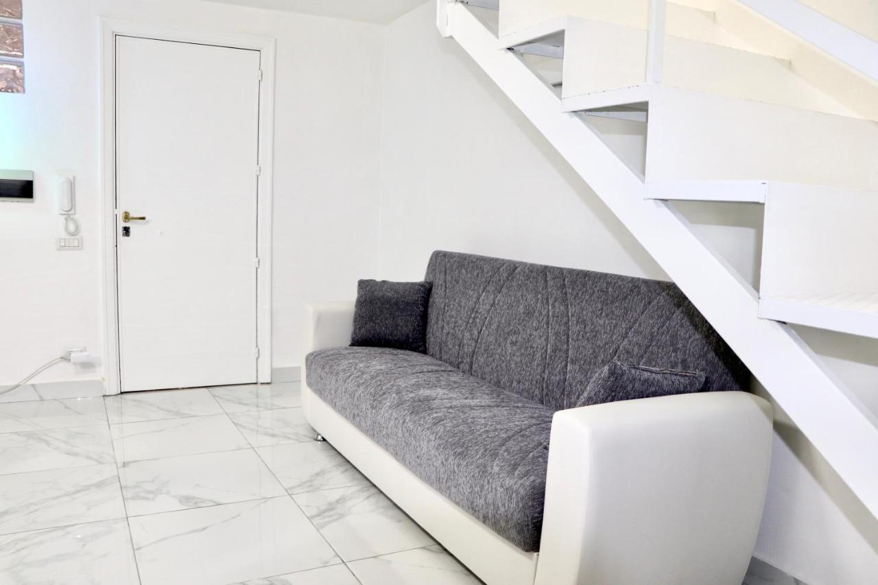 House Relax Apartment Centro Di Napoli 外观 照片