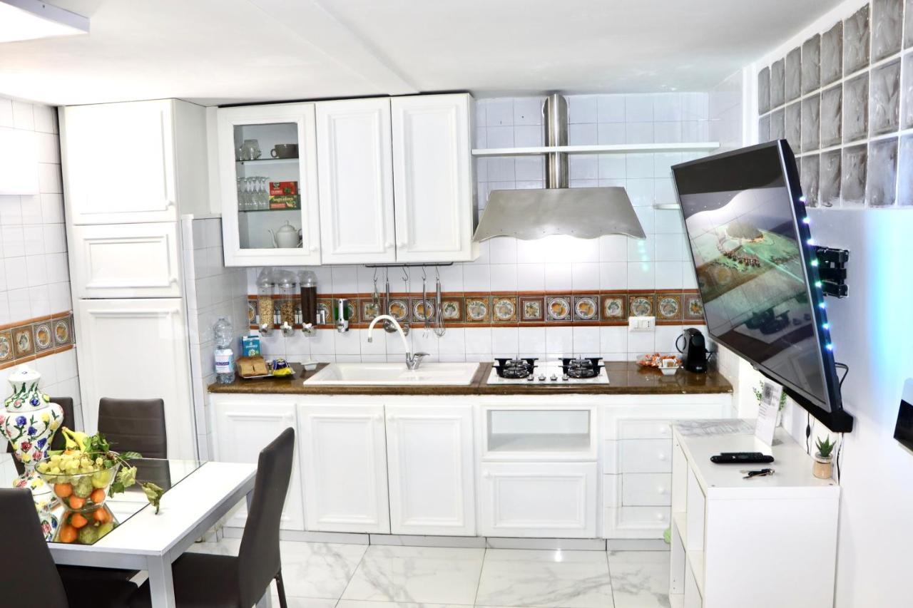 House Relax Apartment Centro Di Napoli 外观 照片
