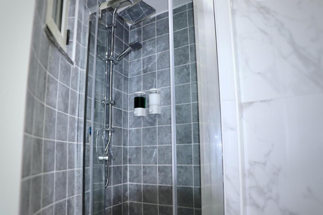 House Relax Apartment Centro Di Napoli 外观 照片
