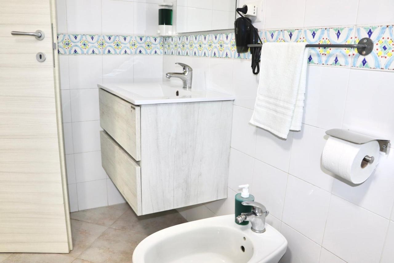 House Relax Apartment Centro Di Napoli 外观 照片